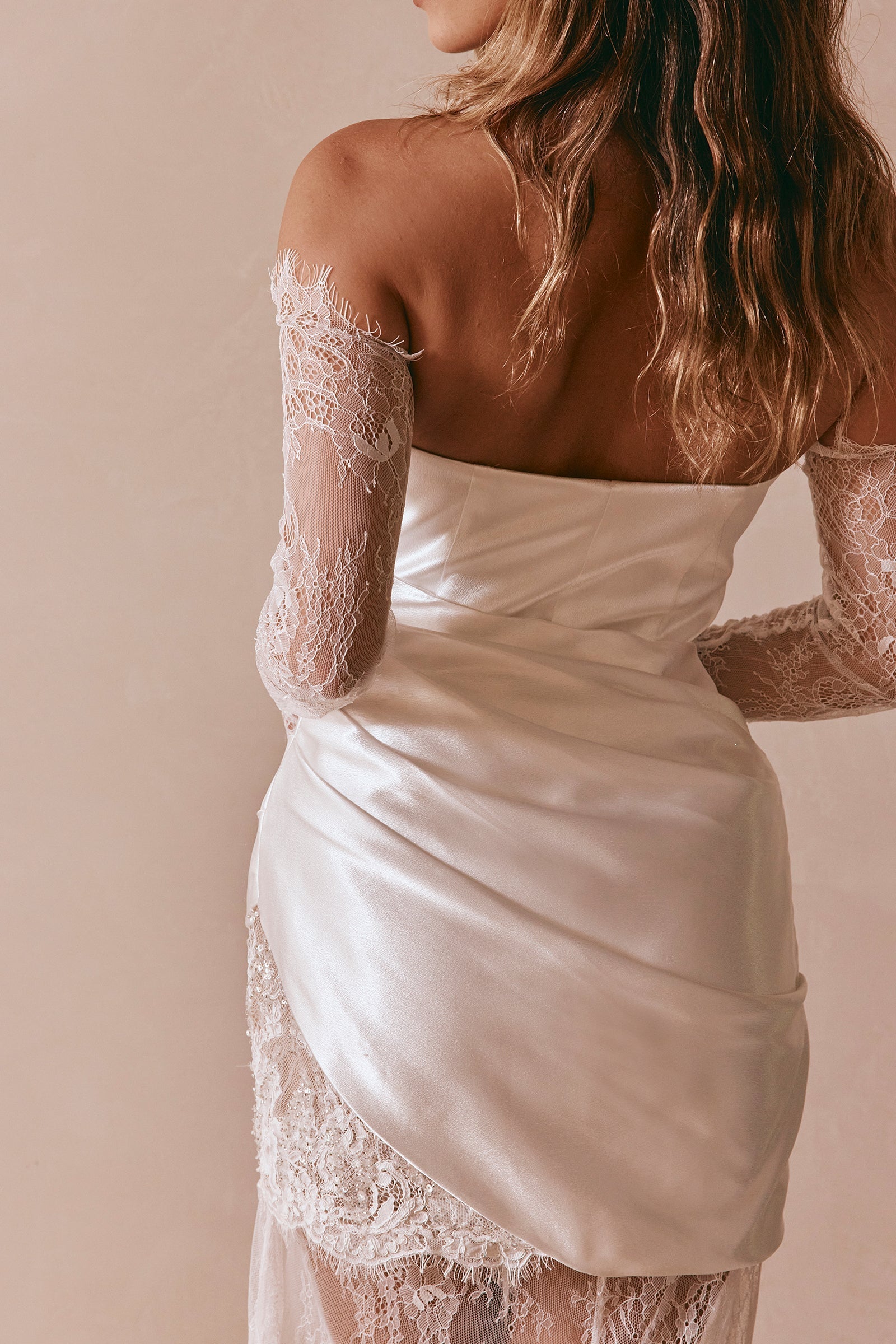 Chantilly Lace Bridal Gloves_XS_