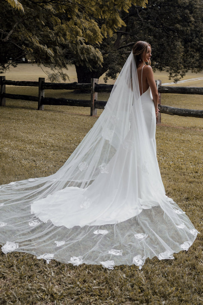 Grace Loves Lace Fleur Bridal Veil