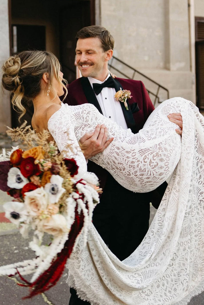 Wedding Dress Gallery | Grace Loves Lace Tagged "Nathalia" Grace Loves Lace US Wedding Dress Gallery | Grace Loves Lace Tagged "Nathalia" Grace Loves Lace US