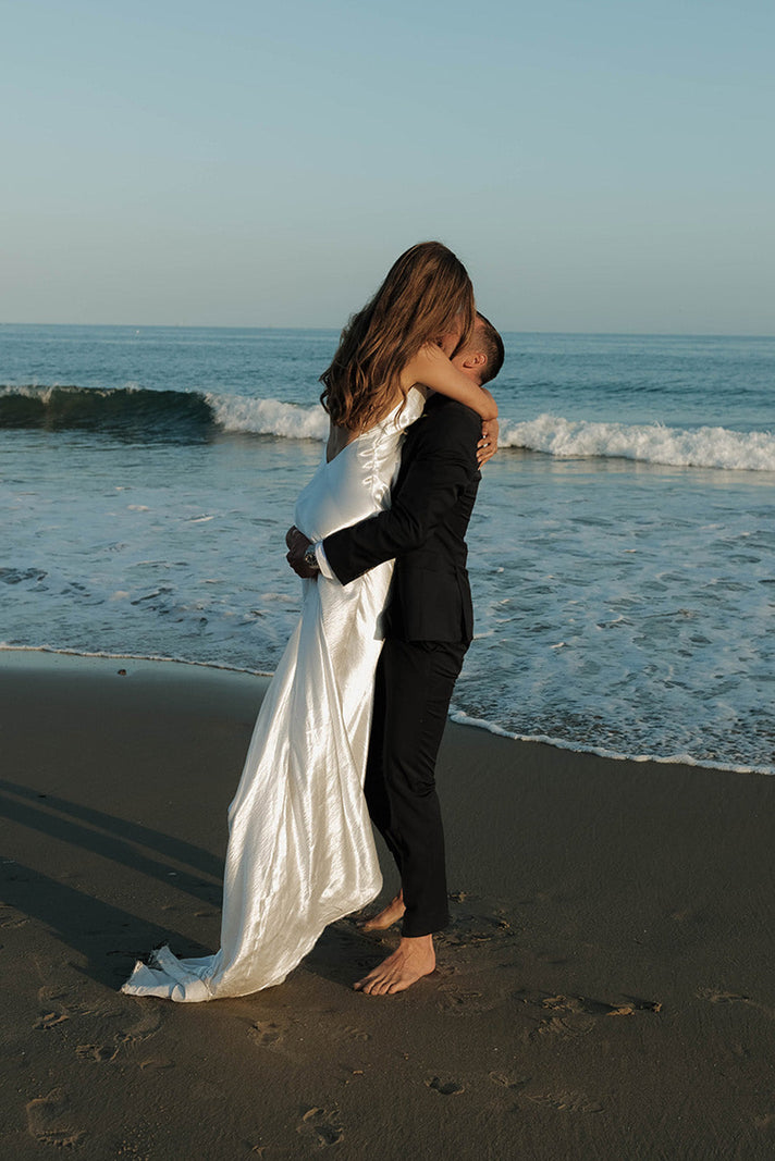 La novia Grace, María, con el vestido Oceanía