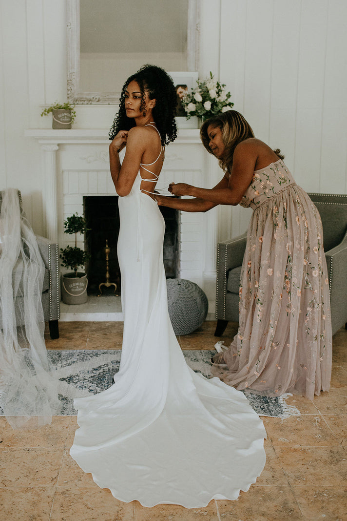 Wedding Dress Gallery | Grace Loves Lace Tagged "HONEY SILK" Grace Loves Lace US Wedding Dress Gallery | Grace Loves Lace Tagged "HONEY SILK" Grace Loves Lace US