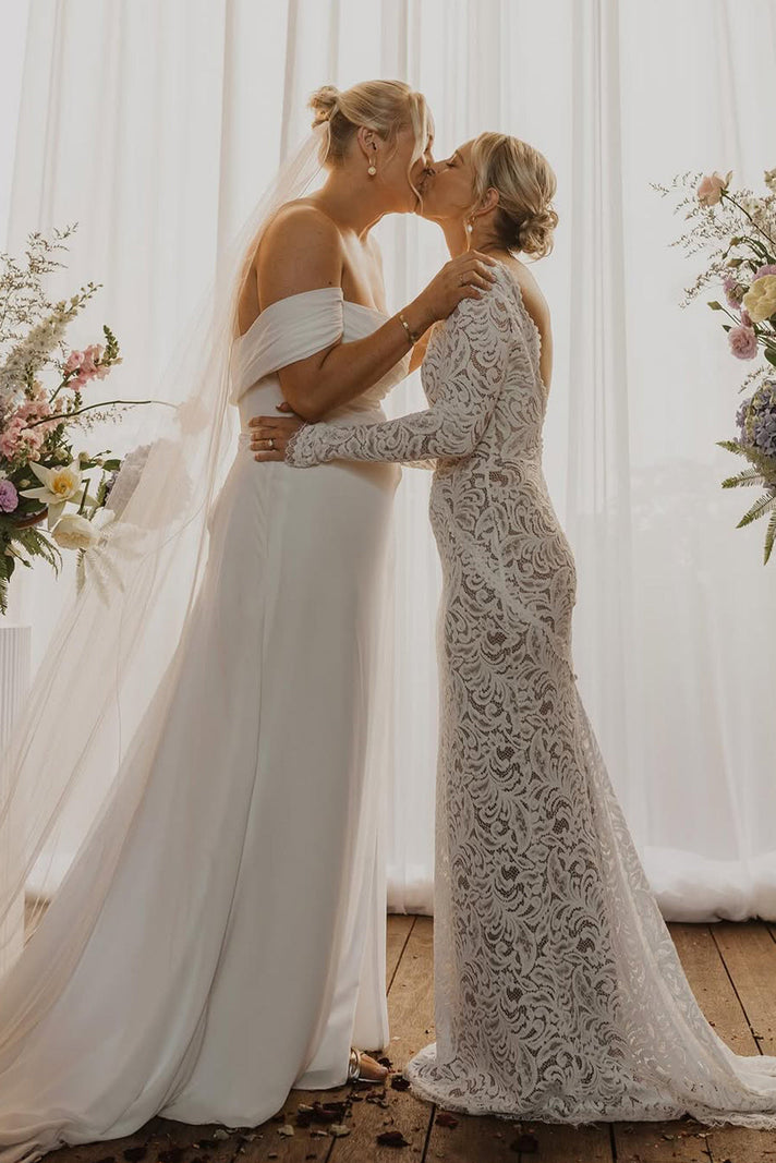 Wedding Dress Gallery | Grace Loves Lace Tagged "ORLA" Grace Loves Lace US Wedding Dress Gallery | Grace Loves Lace Tagged "ORLA" Grace Loves Lace US