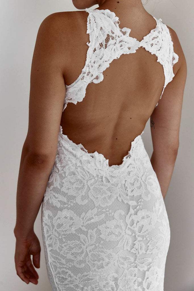 Back of Alexandra White lace and white lining