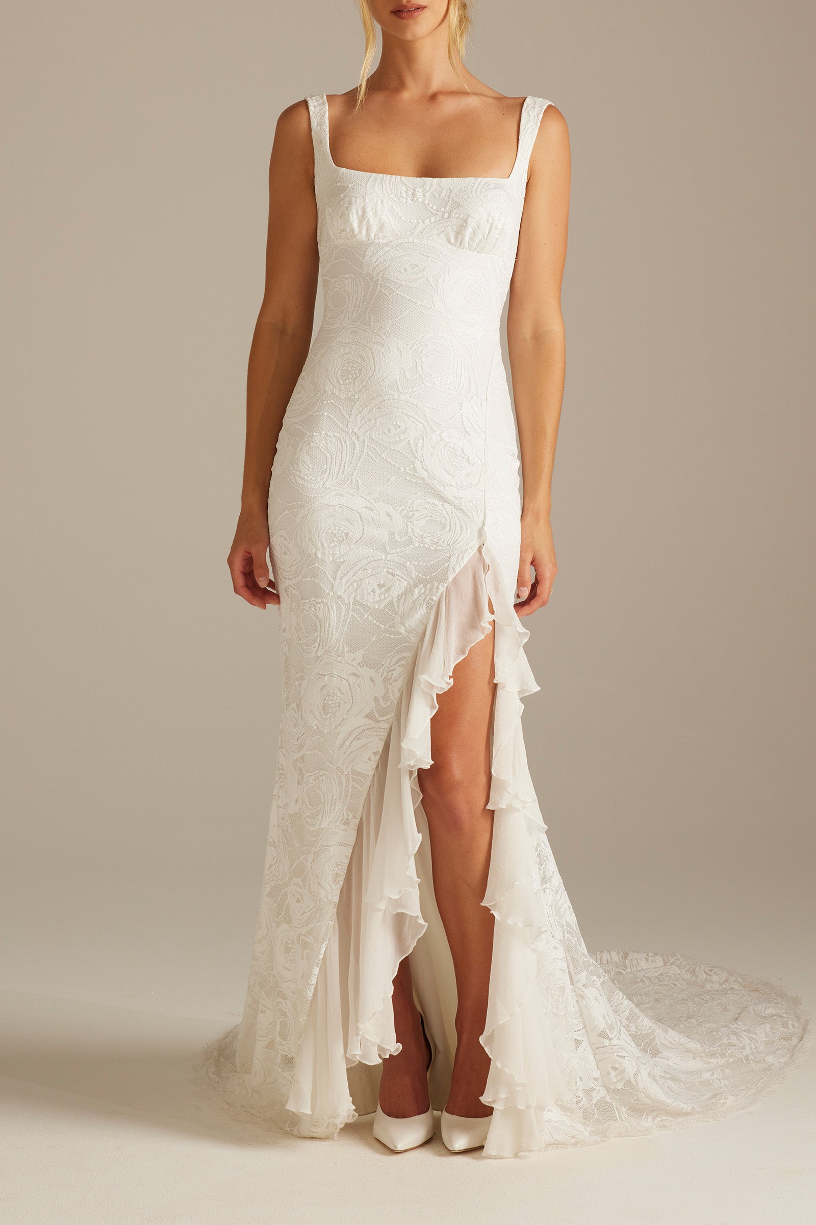 Carmen | Asymmetric Lace Wedding Dress XL Carmen | Asymmetric Lace Wedding Dress XL