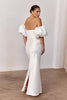 An off-shoulder wedding dress with puff sleeves_L_