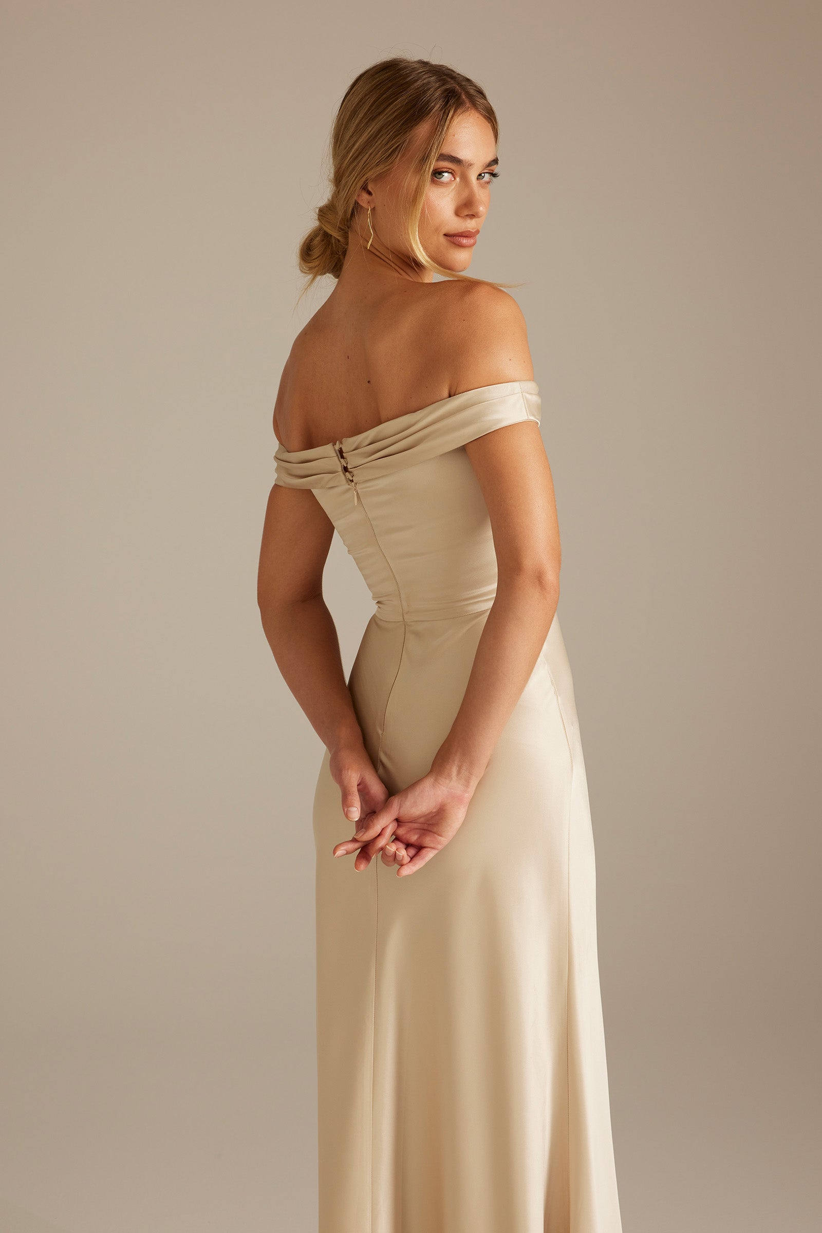 Champagne Bridesmaid Dresses Vera Wang Champagne Dress New Bridesmaids Trends To Try! ? Introducing Our 2025 Bridesmaid Champagne Bridesmaid Dresses Vera Wang Champagne Dress New Bridesmaids Trends To Try! ? Introducing Our 2025 Bridesmaid