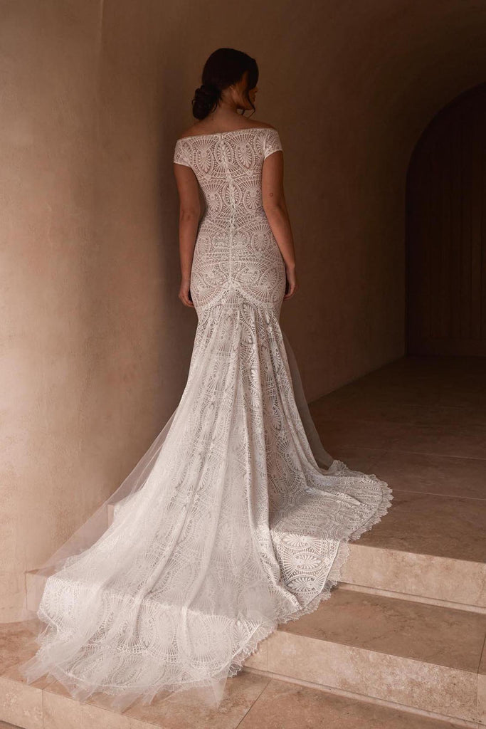 Back detailing of the La Paz gown and its lace and tulle train