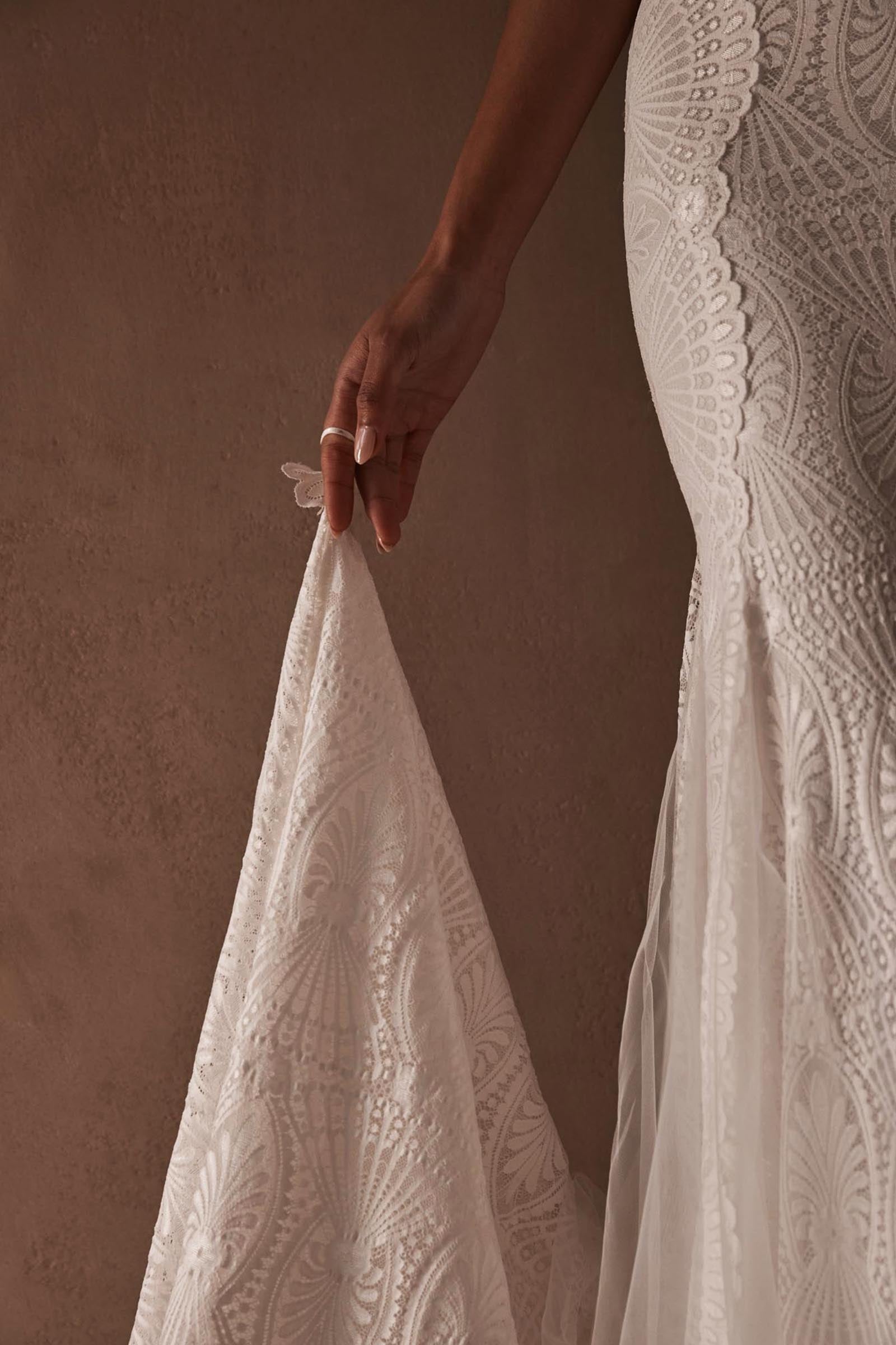 Sienna | Fit and Flare Wedding Dress XL Sienna | Fit and Flare Wedding Dress XL