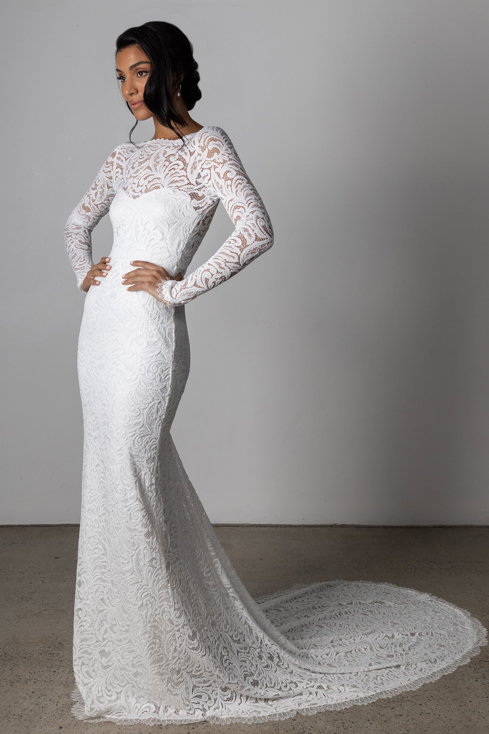 Orla| Lace Wedding Dress L / Ivory / Chai Orla| Lace Wedding Dress L / Ivory / Chai