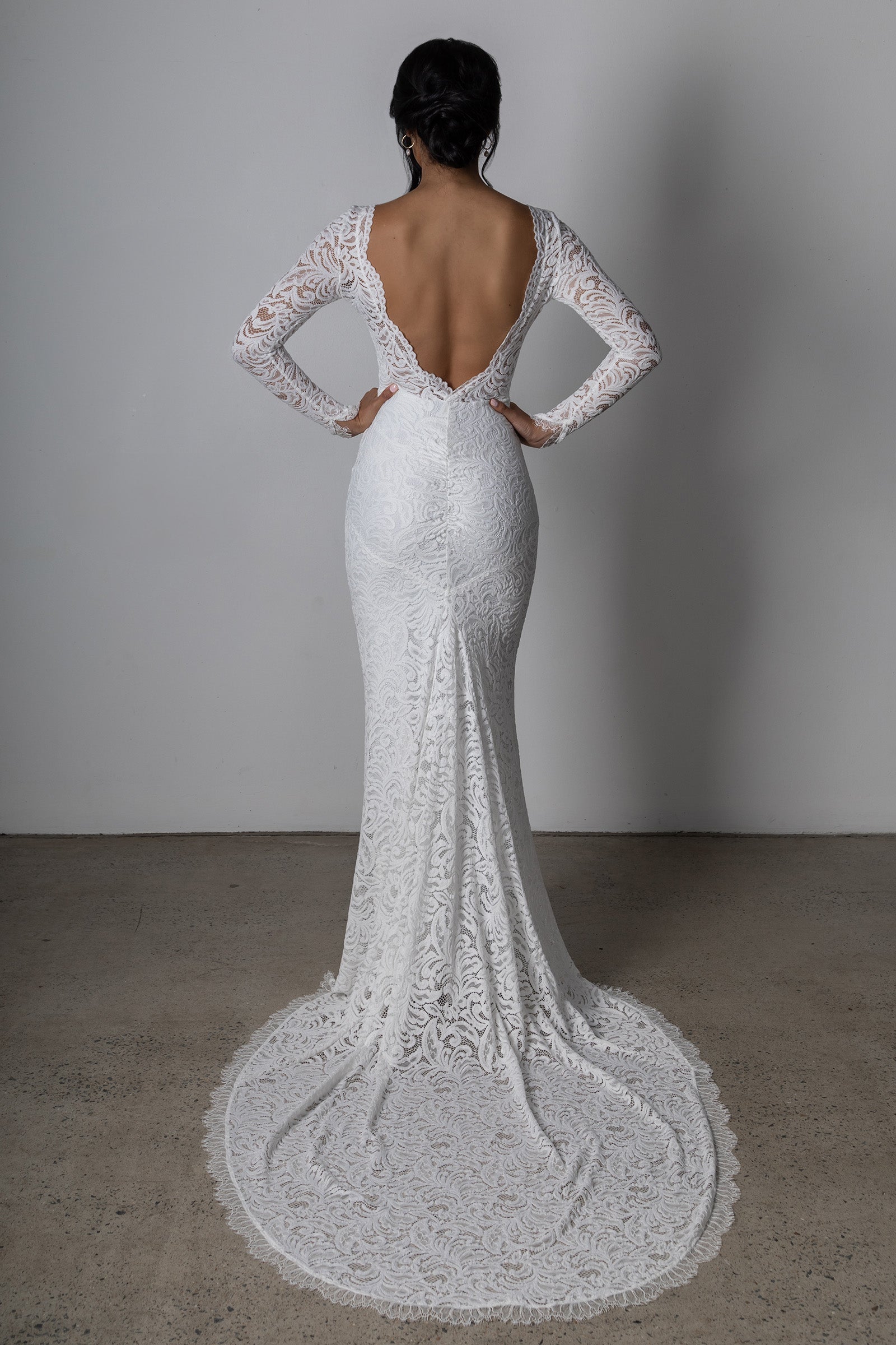 Orla| Lace Wedding Dress L / Ivory / Chai