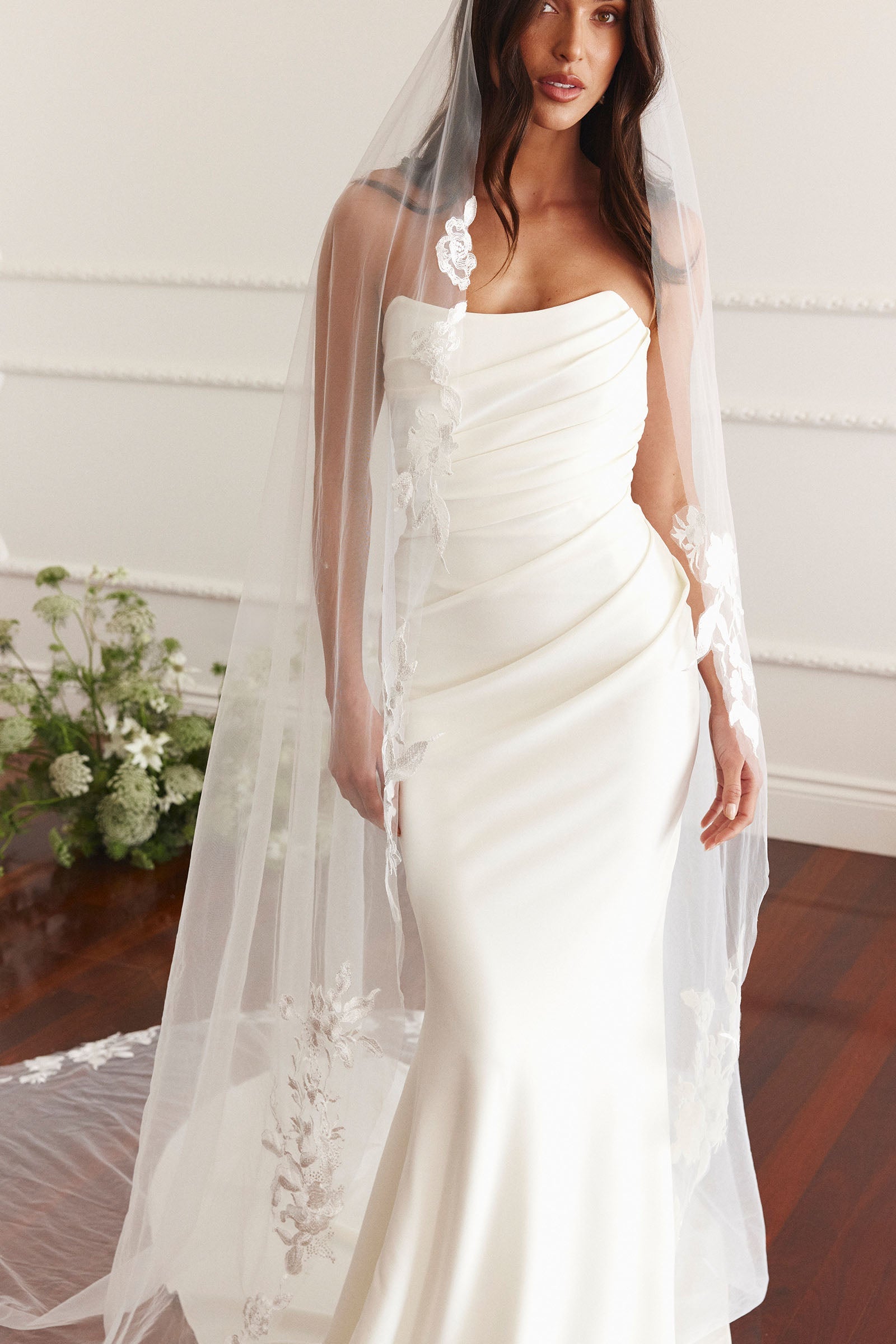 elegant wedding dress with veil Tulle veil - Scarlett