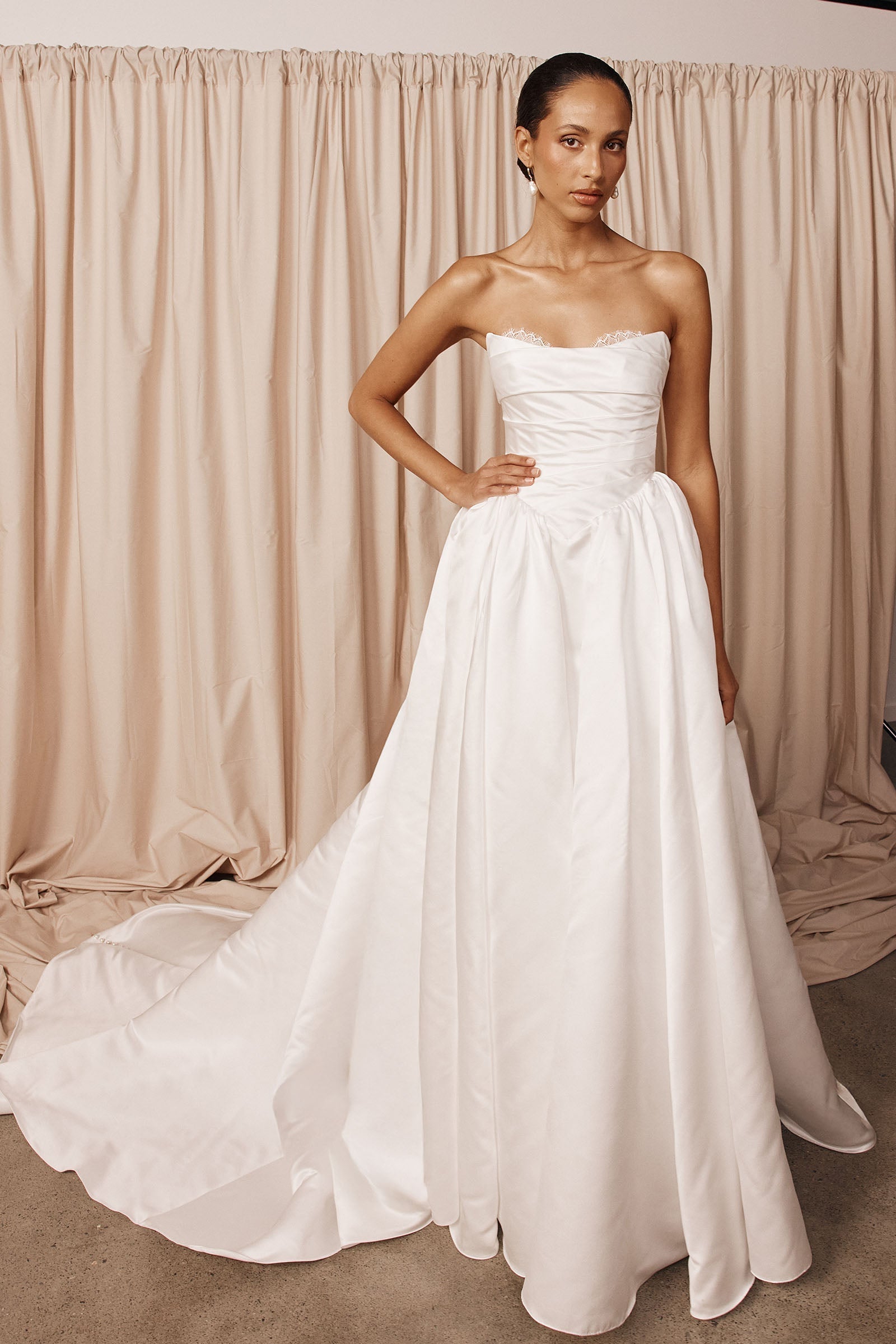 Vittoria | Satin Corset Wedding Dress XS Vittoria | Satin Corset Wedding Dress XS