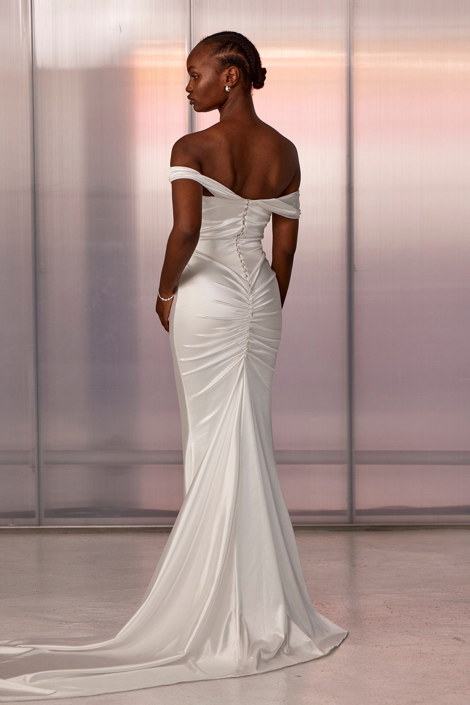 Off the shoulder open back wedding dress hotsell