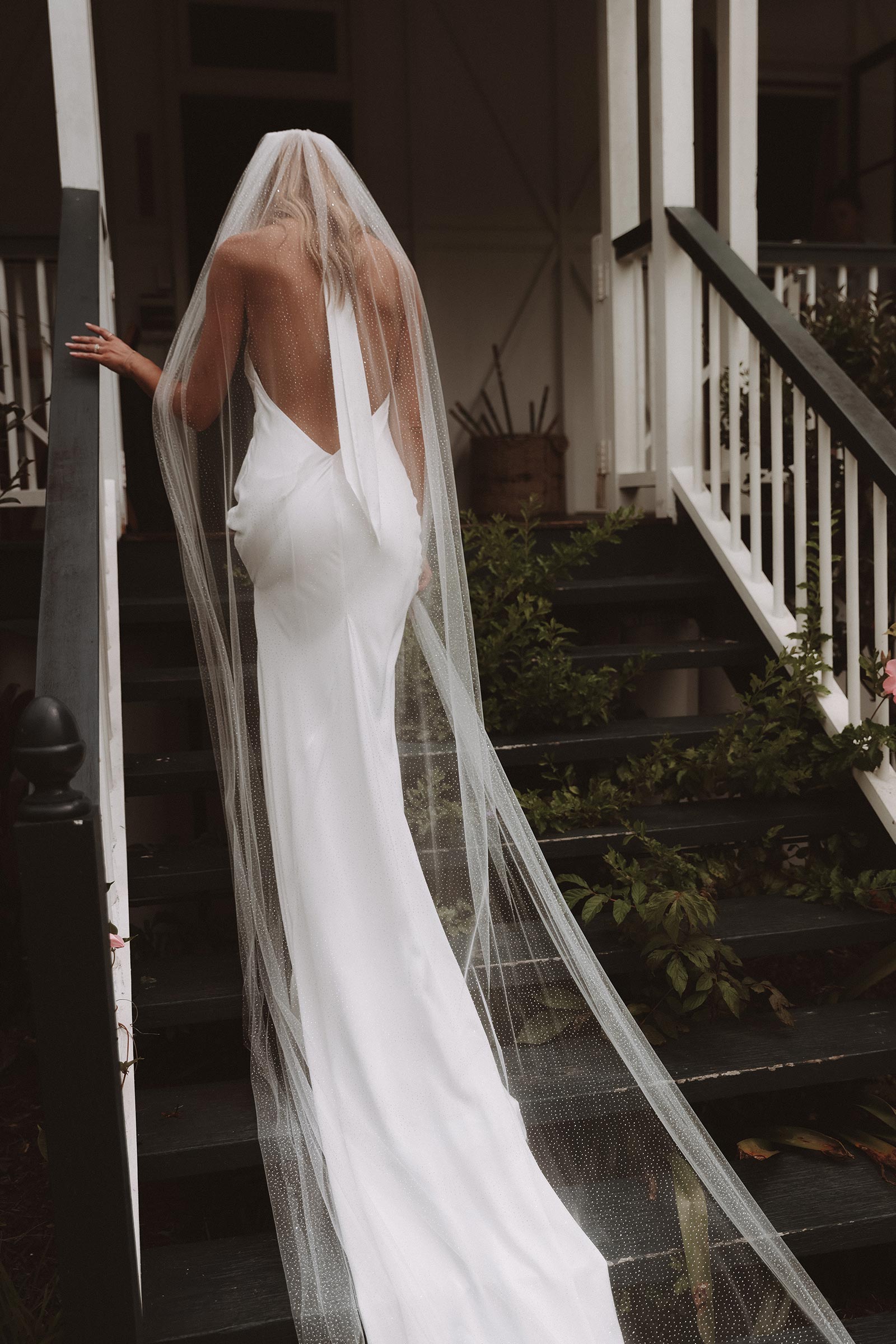 Goldie | Halter Neck Wedding Dress XXL Goldie | Halter Neck Wedding Dress XXL