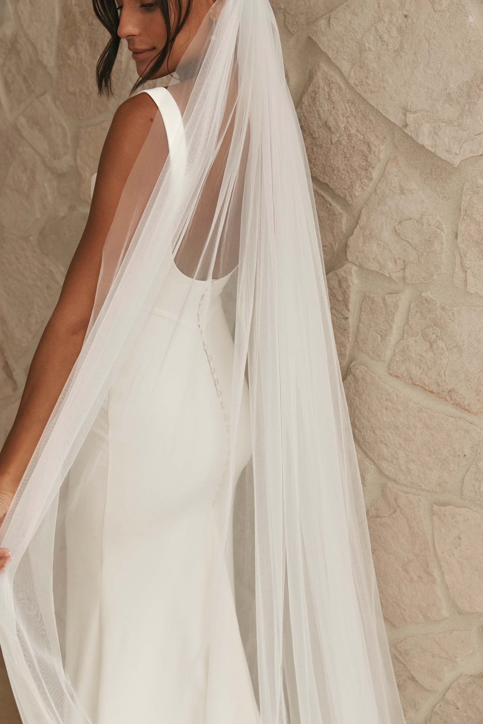 Posey Short Veil  Wedding Veils – Grace Loves Lace US