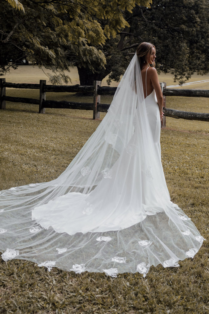Fleur | Rose Embroidered Tulle Veil – Grace Loves Lace US