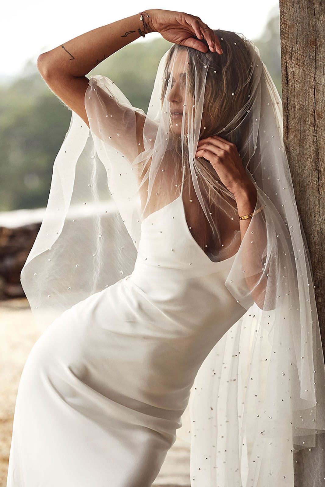 Waltz Length Wedding Veil, Raw Edge Ballet Bridal Veil, Simple Veil – One  Blushing Bride Custom Wedding Veils