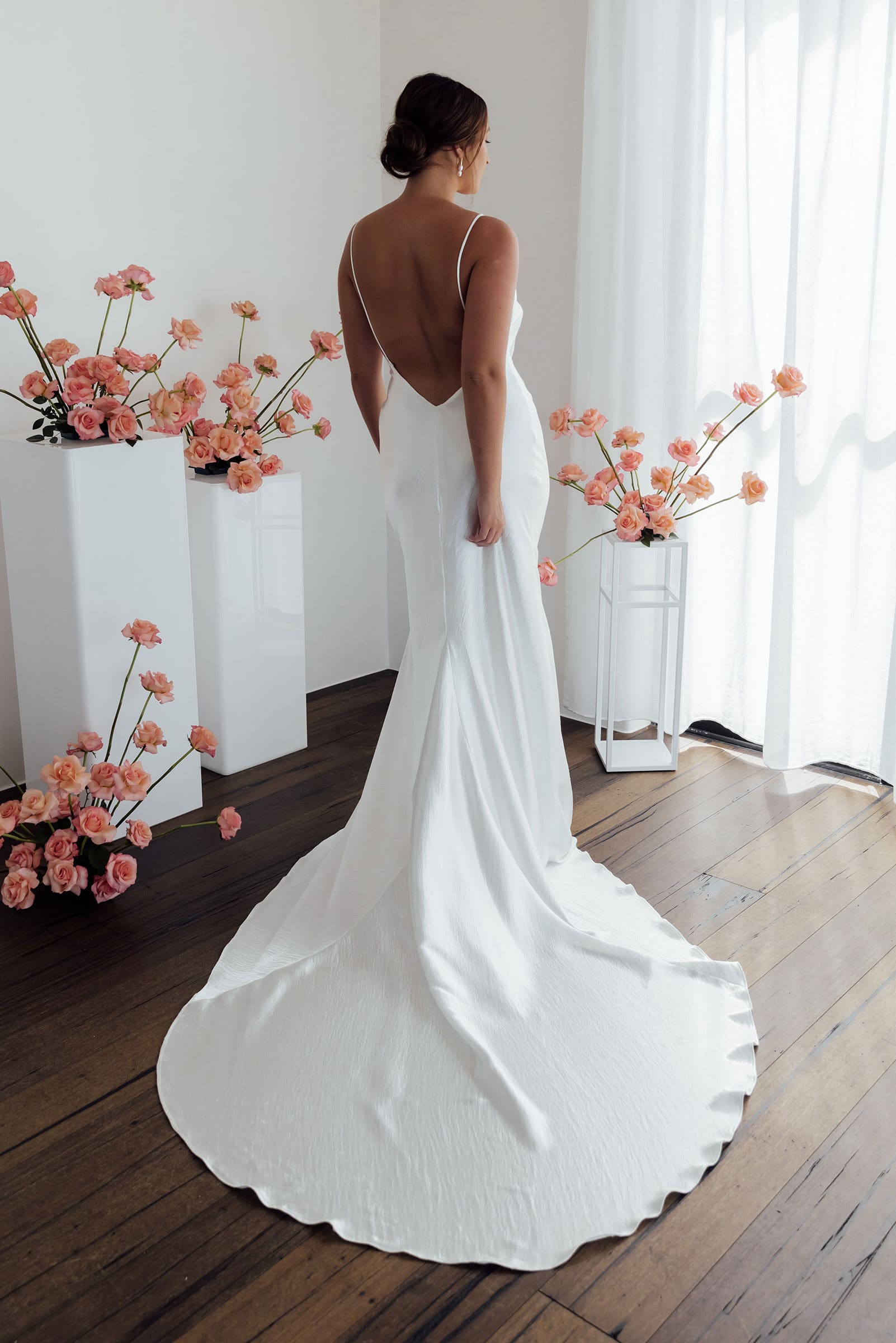 Oceania | Open Back & V Neck Wedding Dress XXXL Oceania | Open Back & V Neck Wedding Dress XXXL