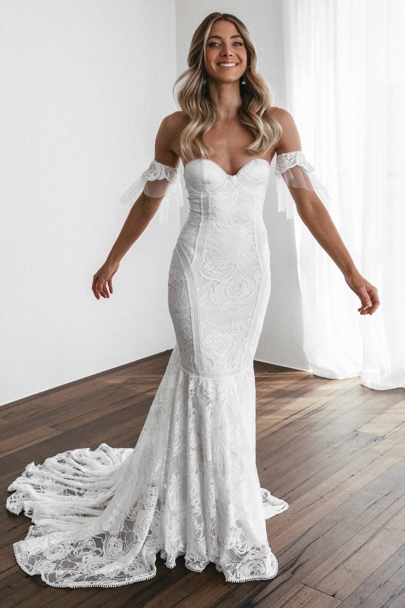 Palm | Lace Wedding Dress Grace Loves Lace US Palm | Lace Wedding Dress Grace Loves Lace US