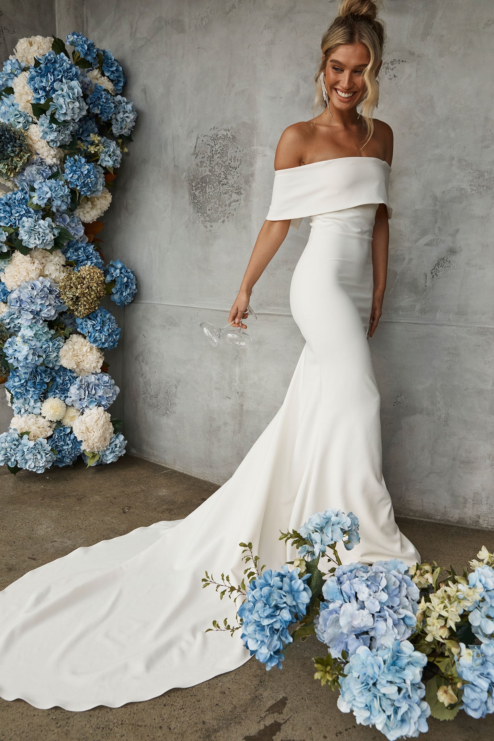 Mila | Off the Shoulder Wedding Dress M Mila | Off the Shoulder Wedding Dress M