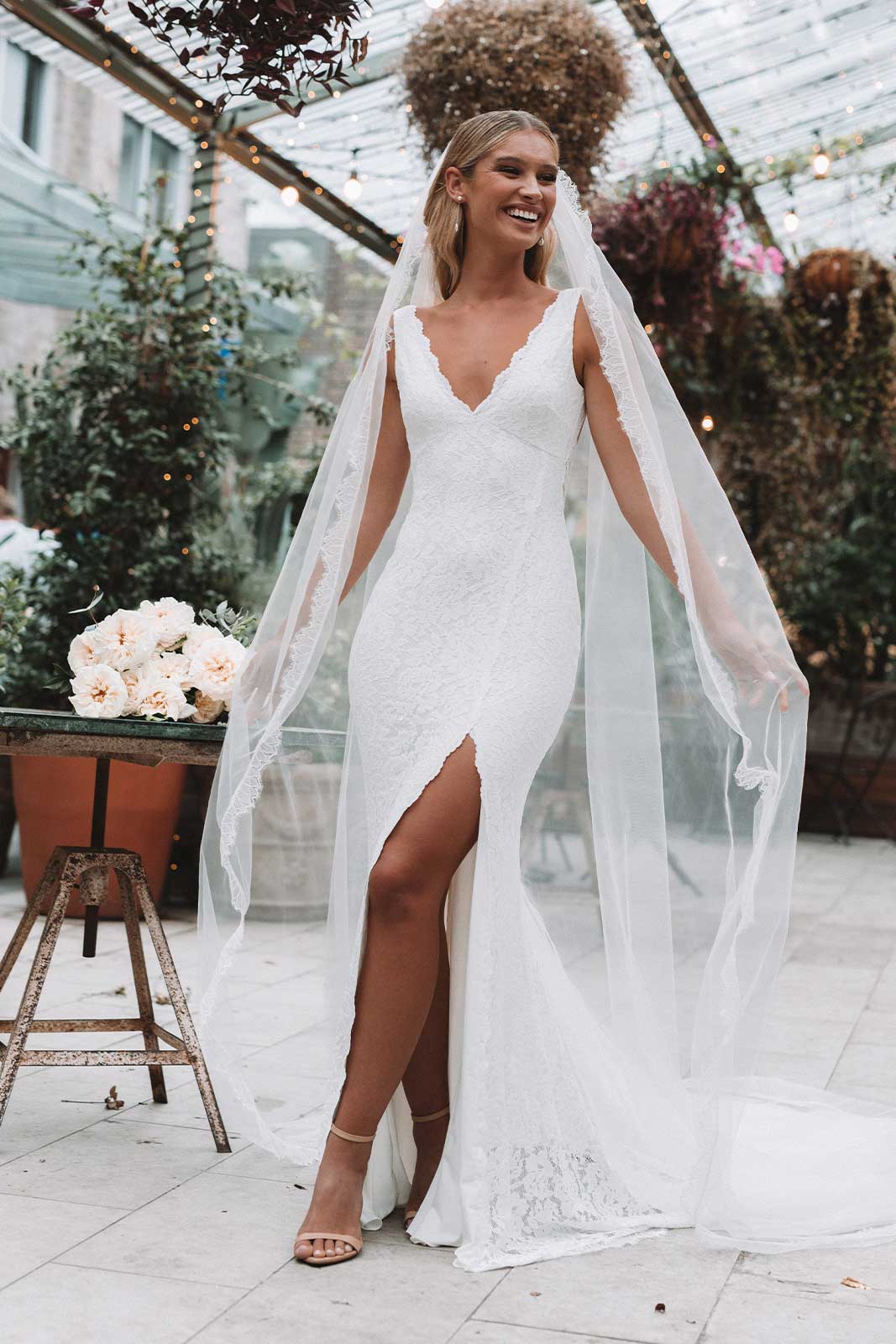 Lumi | V Neck Wedding Dress S Lumi | V Neck Wedding Dress S